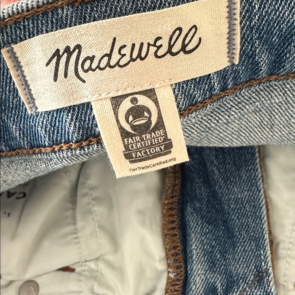 Madewell The '90s Straight Jean - Picture 8 of 13